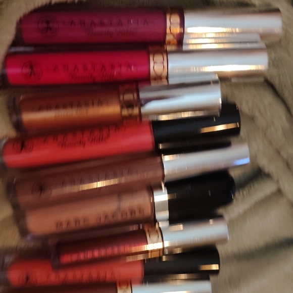 Anastasia Beverly Hills Lip Gloss Collection - Red, Brown, Cream - Picture 3 of 7